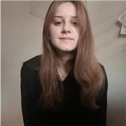 Neolaureata in chimica e tecnologia farmaceutiche disponibile per aiuto compiti (elementari, medie e superiori) e supporto materie scientifiche, debiti scolastici